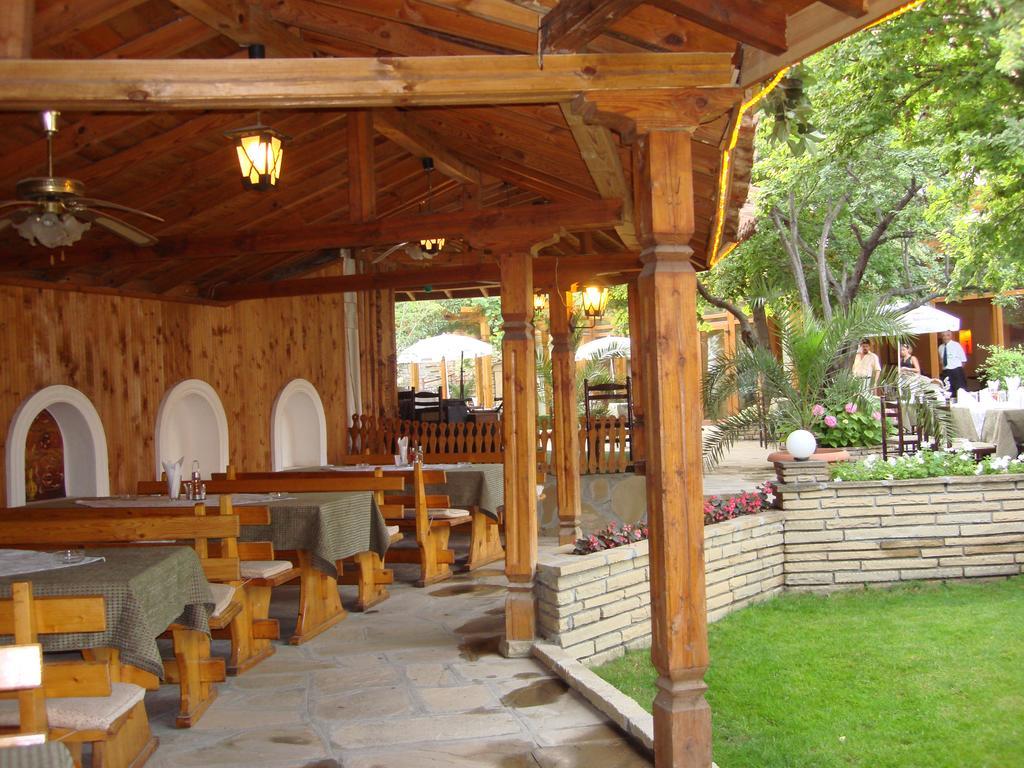 Hotel Bozukova House Sliven Esterno foto
