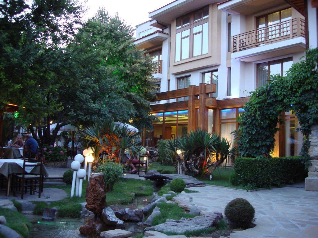 Hotel Bozukova House Sliven Esterno foto