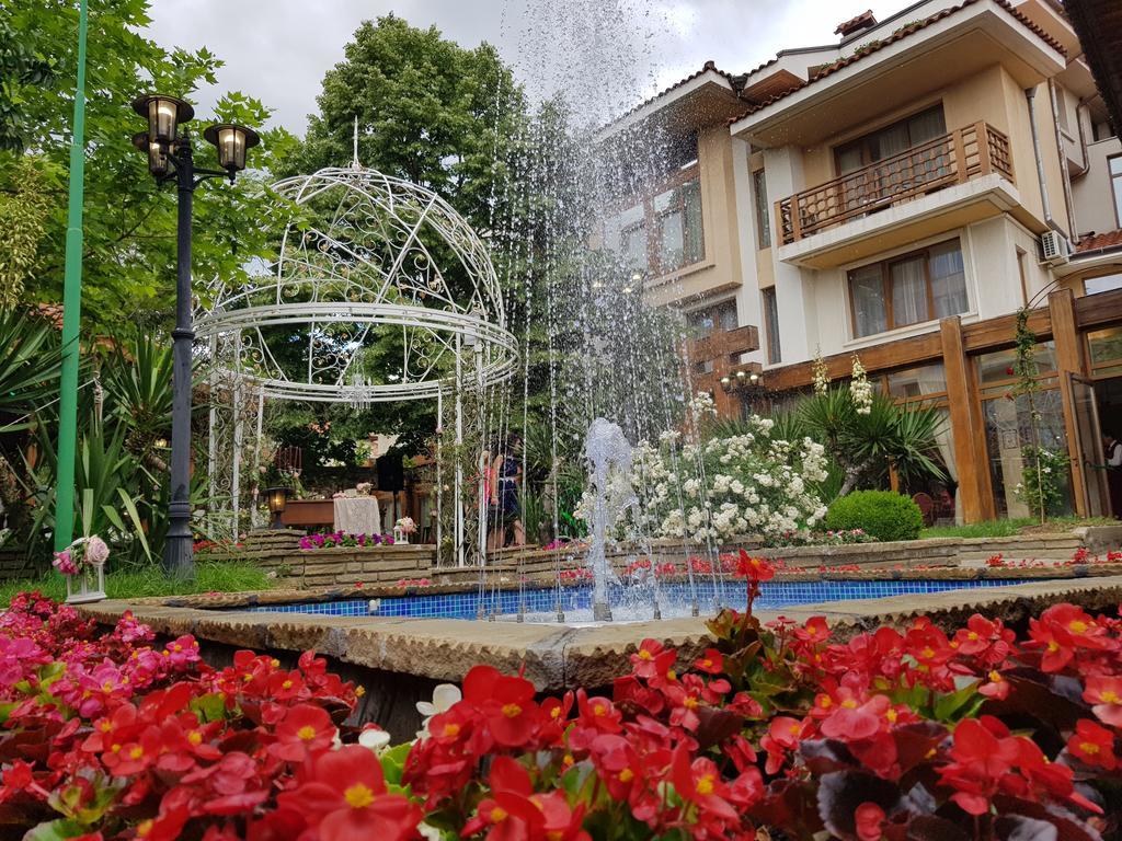 Hotel Bozukova House Sliven Esterno foto